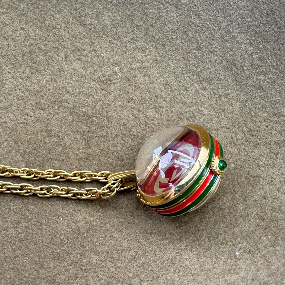 Vintage Gucci Hand-Wound Pendant Watch Necklace Red Green Enamel Swiss - Picture 6 of 9